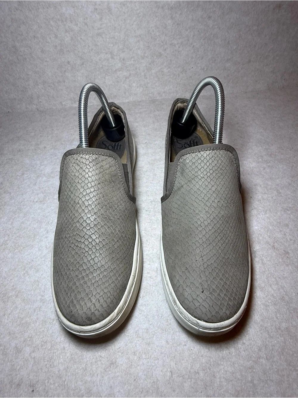 Sofft Somers Slip On Sneakers Gray Snake Print Embossed Leather Size 7 1/2  7.5